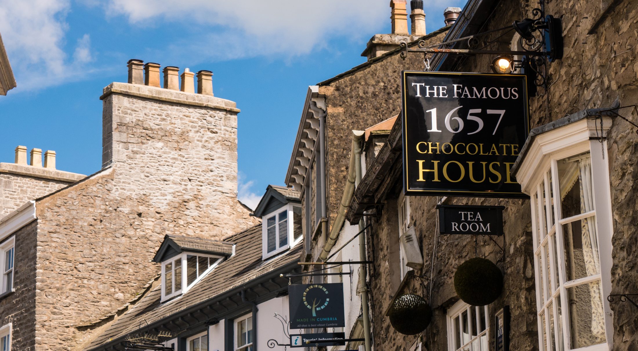 Heritage - 1657 Chocolate House dates from the 1630s on the cobbled streets of Branthwaite Brow and